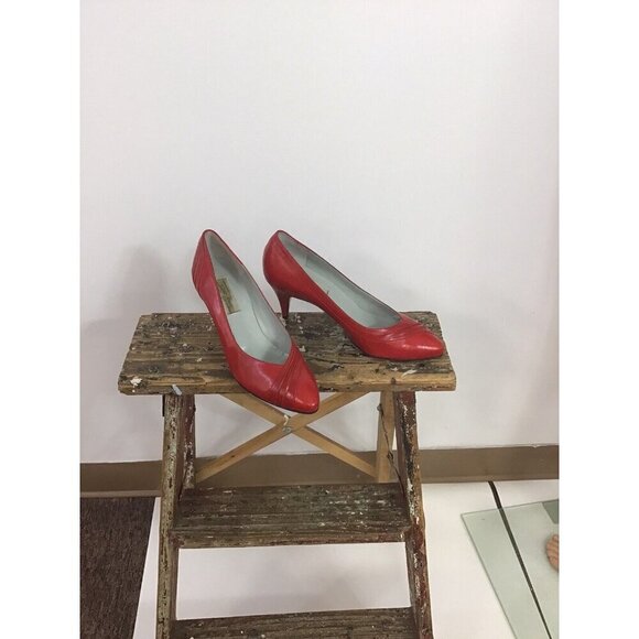 Woman’s Vintage Red Sector Meucci Of Florence Heals 8.5 🔥 - Picture 4 of 11